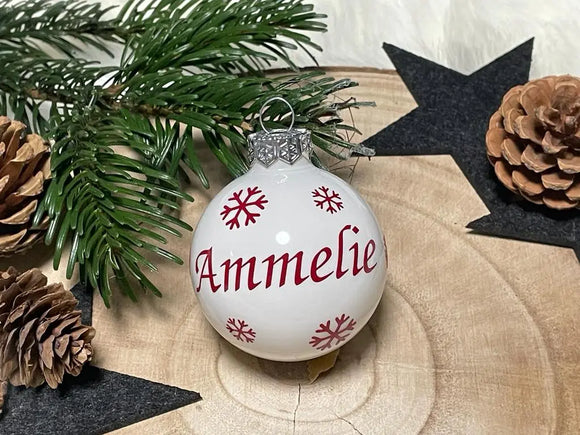 Weihnachtskugel mit Name aus Glas 6cm Wunschtext Weiß Glänzend Personalisierte Christbaumkugel Fadensalat-shop