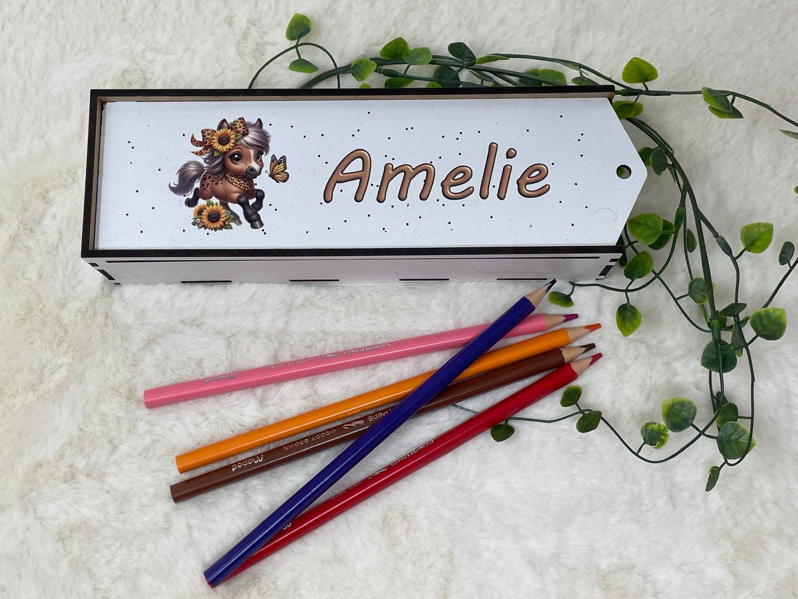 Stiftebox aus Holz Personalisiert | Geschenk Einschulung | Federmäppchen Holzbox stifte etui | Stiftehalter Schulanfang | Mädchen und Junge | Pferd