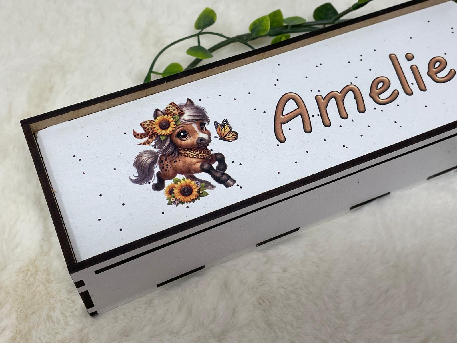 Stiftebox aus Holz Personalisiert | Geschenk Einschulung | Federmäppchen Holzbox stifte etui | Stiftehalter Schulanfang | Mädchen und Junge | Pferd