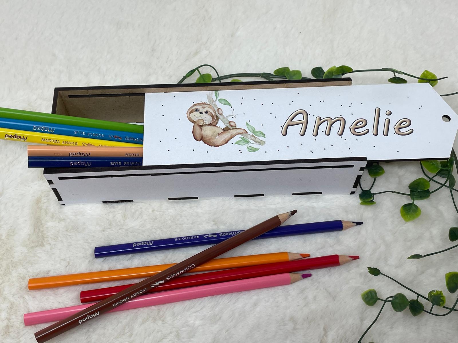 Stiftebox aus Holz Personalisiert | Geschenk Einschulung | Federmäppchen Holzbox stifte etui | Stiftehalter Schulanfang | Mädchen und Junge | Faultier