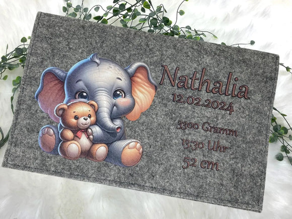Individuell bedruckte Windeltasche mit Elefant und Bär – Geschenk zur Geburt