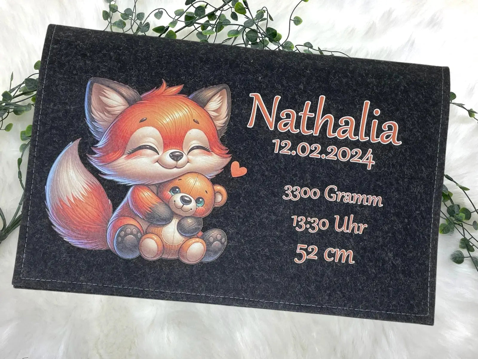 Geburtstagsgeschenk für Babys: personalisierte Windeltasche mit Fuchs & Bär Illustration