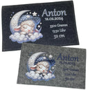 Schlafendes Schäfchen auf Wolke mit Halbmond – Babygeschenk mit Namensaufdruck