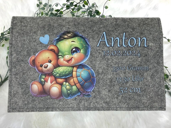 Wickeltasche mit Geburtsdaten und Schildkrötenmotiv – Geschenk zur Geburt