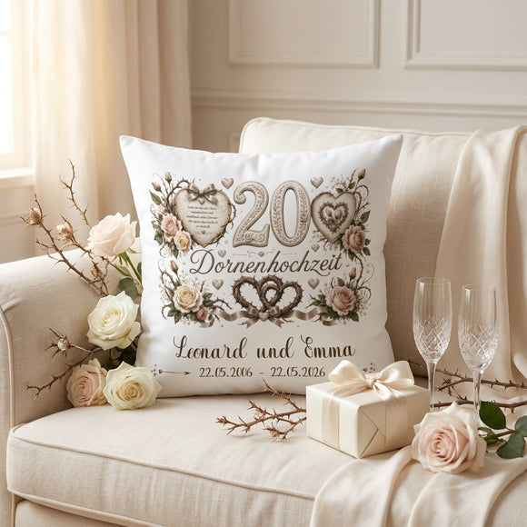 Personalisiertes Jubiläumskissen für 20 Jahre Ehe im eleganten Dornen-Design