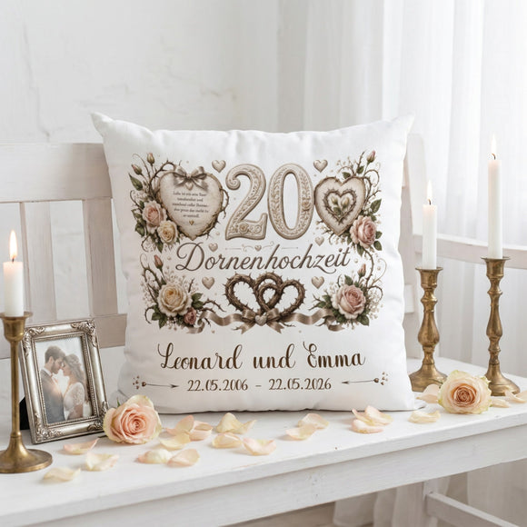 Geschenk zum 20. Hochzeitstag mit romantischem Rosen-Design und Namen des Ehepaares