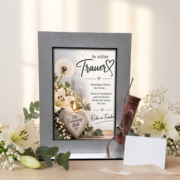 Geschenk zur Anteilnahme mit weißer Lilie, Pusteblume, Herz und Kerze