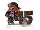 Geldgeschenk zum 45. Geburtstag mit großer Zahl 45 und Teddy mit Cap