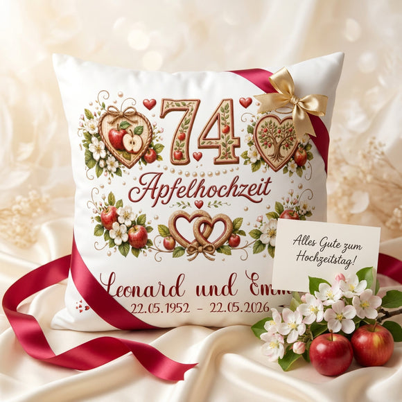 Personalisiertes Kissen zur Apfelhochzeit mit Äpfeln, Apfelblüten und Herzen