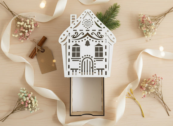 Geschenkverpackung in Hausform aus Holz – dekorative Geschenkidee mit Schublade