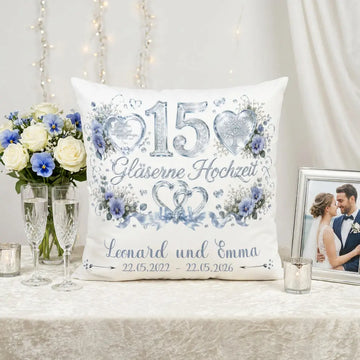 Geschenk Gläserne Hochzeit – personalisiertes Kissen mit Namen und Datum zum 15. Hochzeitstag