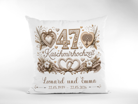 Hochwertiges Kissen zur Kaschmirhochzeit mit Namen, Datum und Kaschmirmotiv