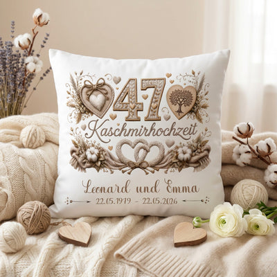 Geschenk Kaschmirhochzeit – personalisiertes Kissen mit Namen und Datum zum 47. Hochzeitstag