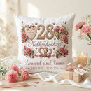 Geschenk Nelkenhochzeit – personalisiertes Kissen mit Namen und Datum zum 28. Hochzeitstag