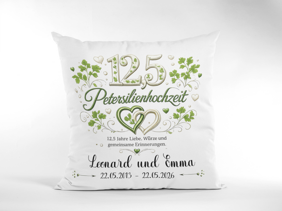 Kissen mit Namen und Datum als persönliches Petersilienhochzeit Geschenk