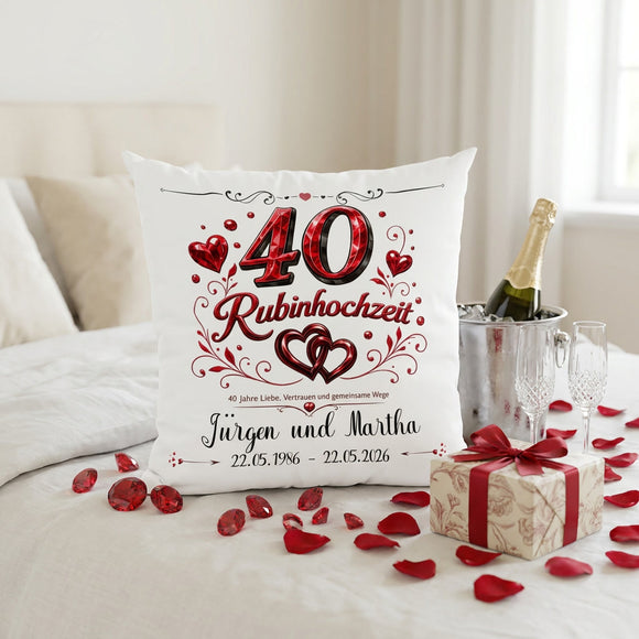 Dekokissen Rubinhochzeit personalisiert mit Namen und Hochzeitsdatum in edlem Rot