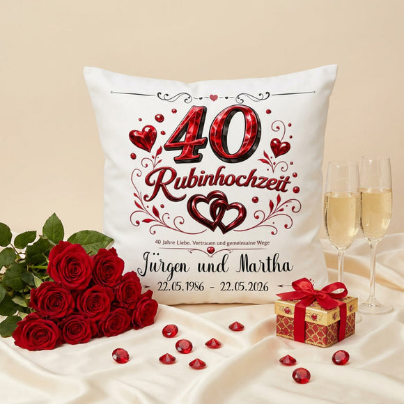 Kissen zum 40. Hochzeitstag mit Namen und Datum als Erinnerung an die Rubinhochzeit