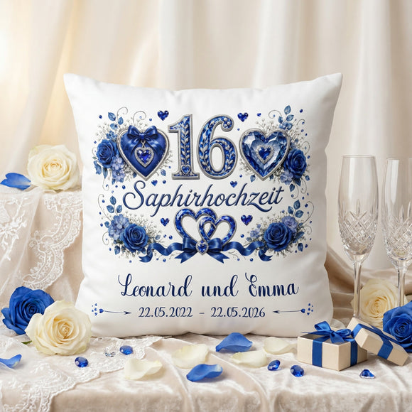Geschenk Saphirhochzeit – personalisiertes Kissen mit Namen und Datum zum 16. Hochzeitstag
