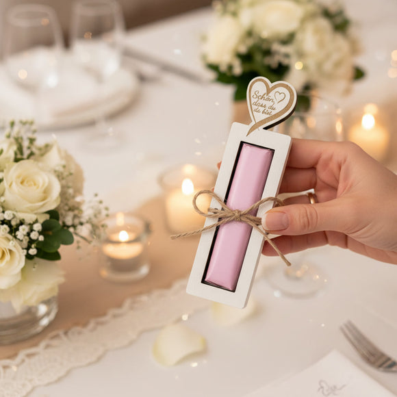 Schokoriegelhalter Holz mit Herzmotiv und Juteschnur