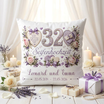 Geschenk Seifenhochzeit – personalisiertes Kissen mit Namen und Datum zum 32. Hochzeitstag