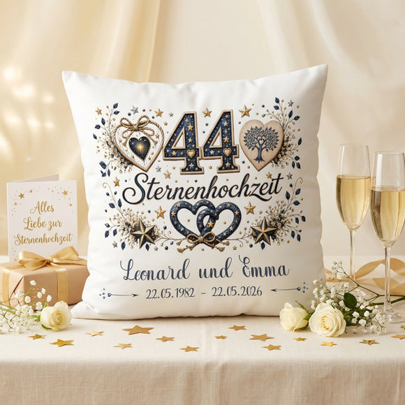 Personalisiertes Kissen zur Sternenhochzeit mit Sternen, Herzen und Lebensbaum