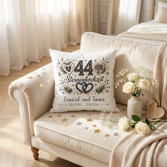 Geschenk Sternenhochzeit – personalisiertes Kissen mit Namen und Datum