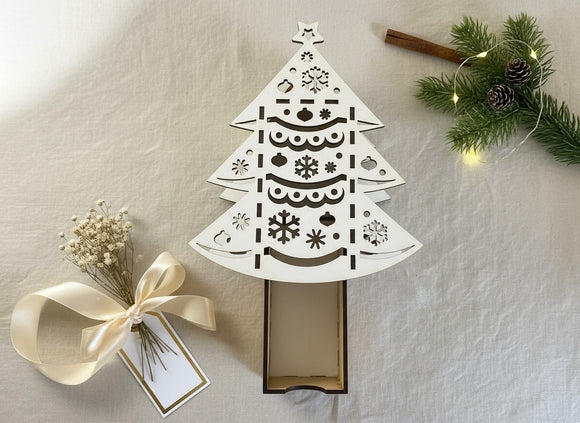 Geschenkschachtel Tannenbaum – elegante Verpackung für kleine Geschenke oder Gutscheine