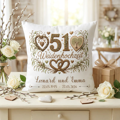 Geschenk Weidenhochzeit – personalisiertes Kissen mit Namen und Datum zum 51. Hochzeitstag