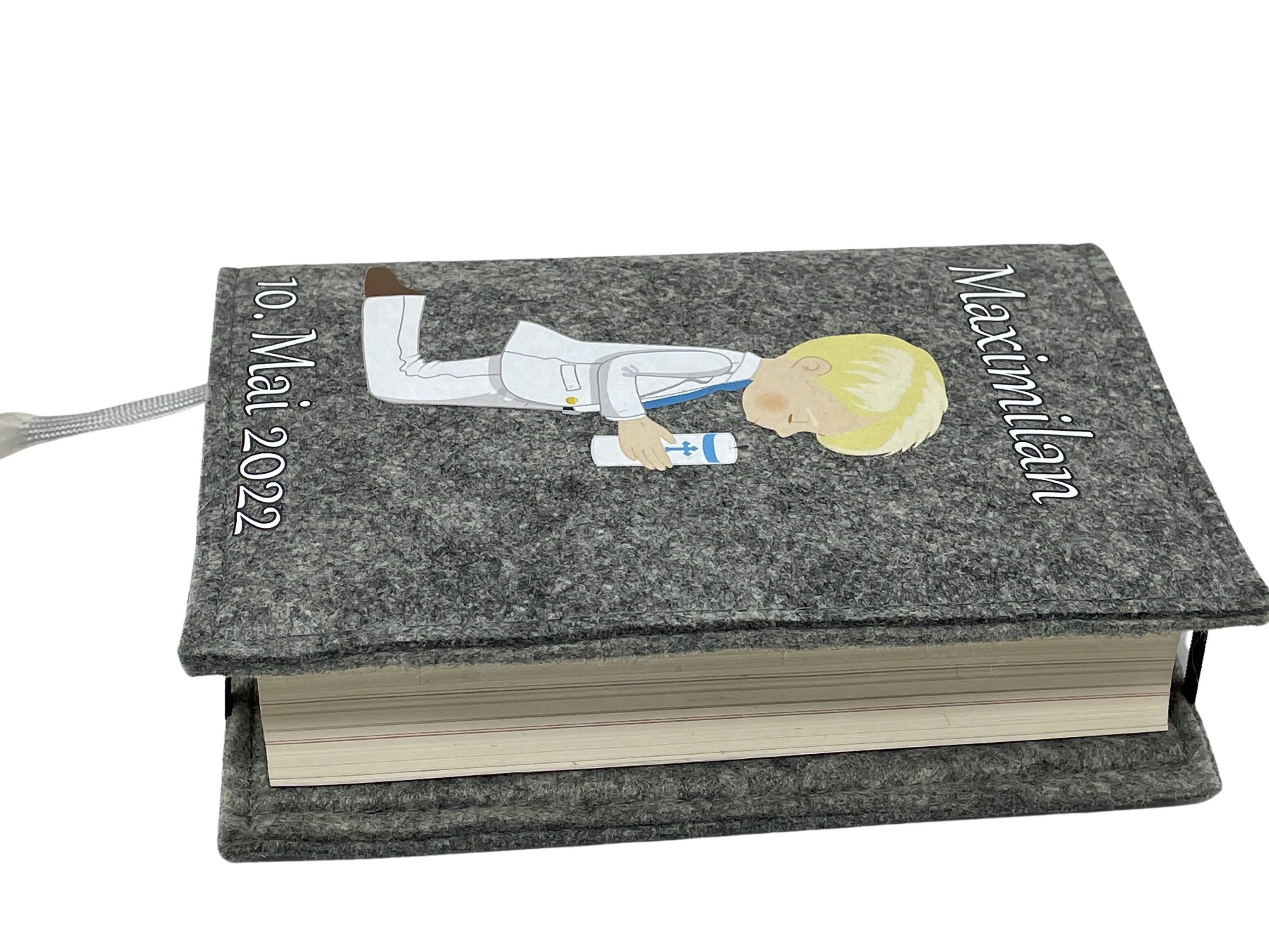 Gotteslobhülle mit Namen aus Filz Kerzenjunge Junge Blond Gesangbuch einband Kommunion gotteslob hülle Fadensalat-shop