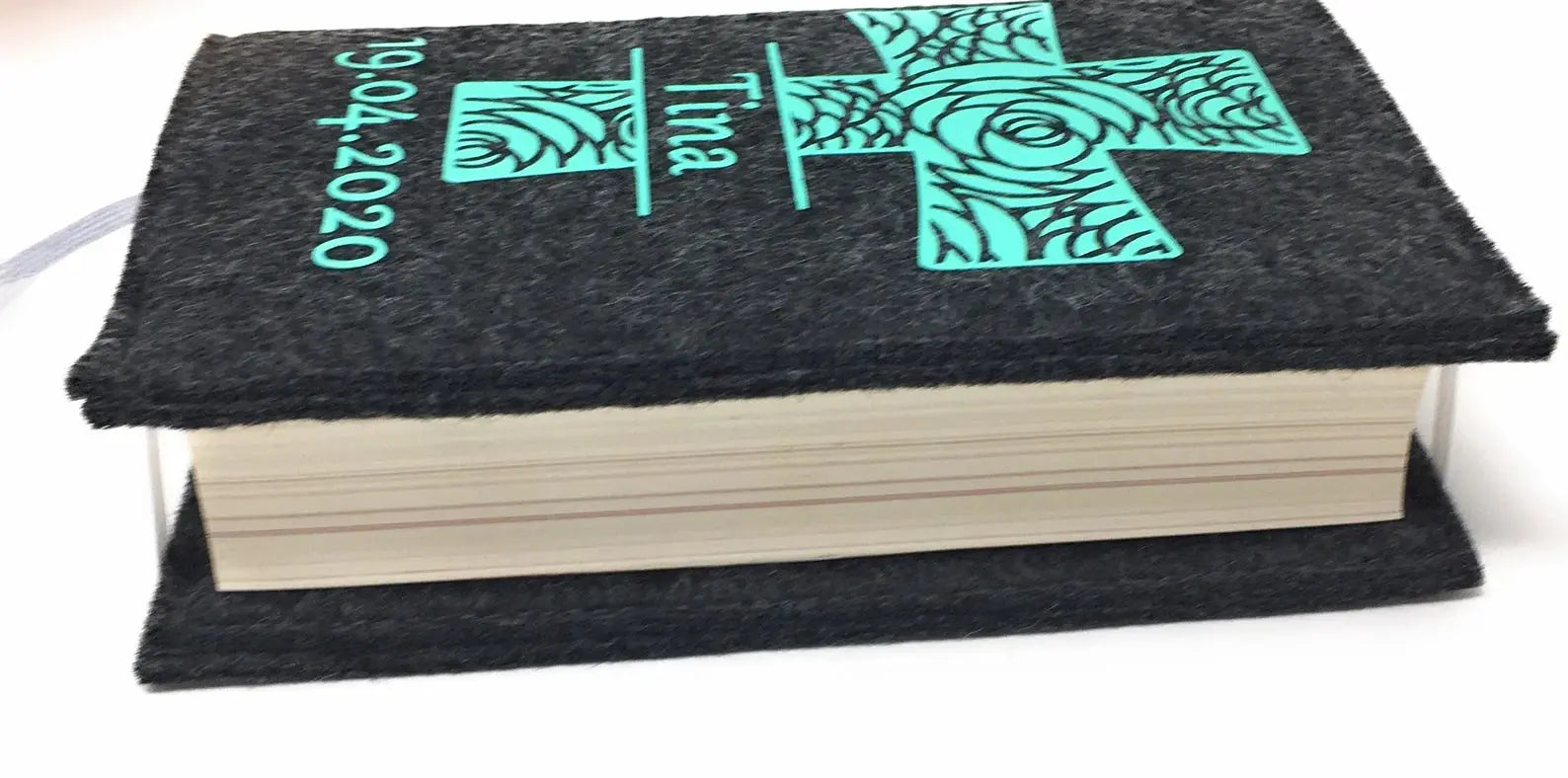 Gotteslobhülle mit Namen aus filz Kreuz Mint Gesangbuch Hülle Kommunion Fadensalat-shop