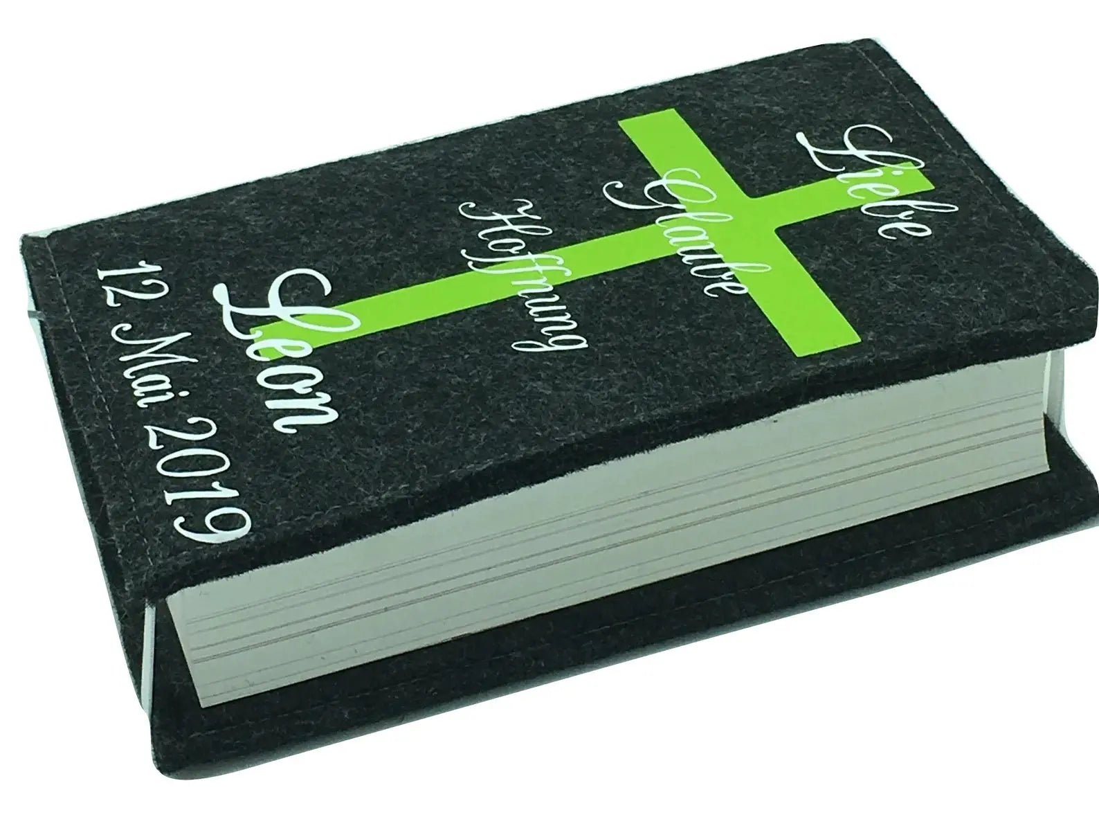 Gotteslobhülle mit Namen aus filz mit Kreuz Grün/weis Gesangbuch Fadensalat-shop