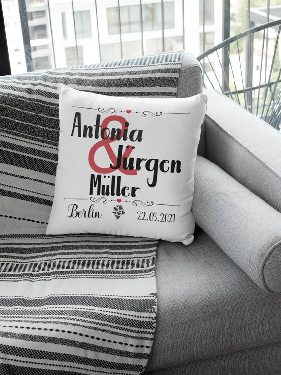 Kissen mit Namen und Hochzeitsdatum bedruckt