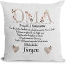 Weißes Kissen „Oma (Name) Substantiv“ mit eleganter Typografie