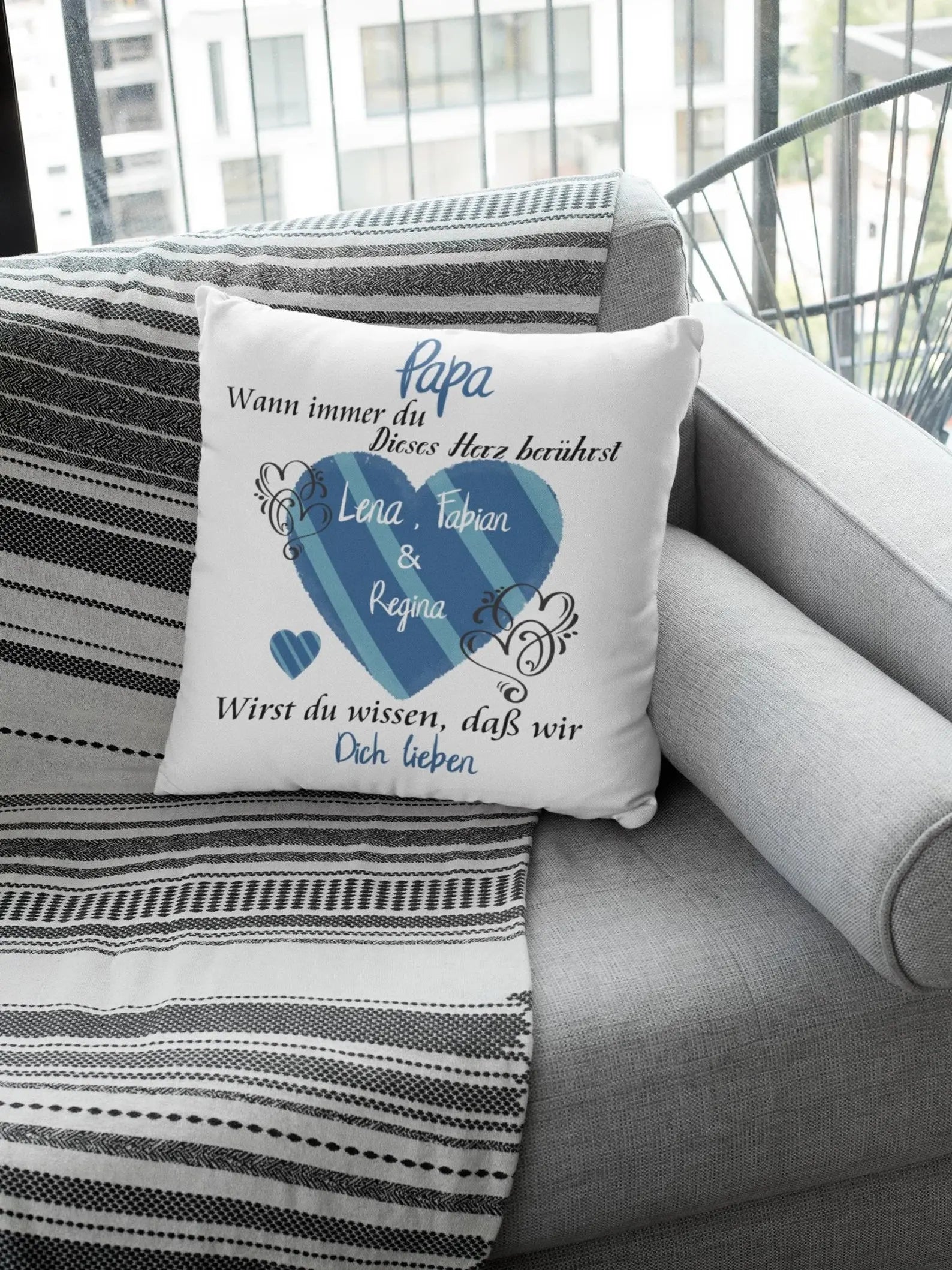 Kissen Papa geschenk mit Namen herzberührt Individuell personalisiert einzahl mehrzahl Kindernamen dekokissen Fadensalat-shop