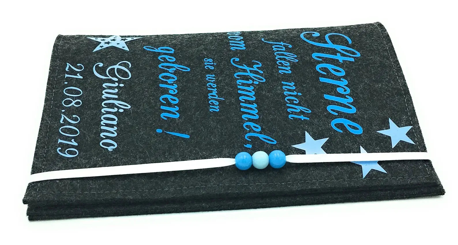 U-Heft Hülle aus Filz mit Namen und Impfpassfach Sterne fallen nicht vom himmel blau Fadensalat-shop