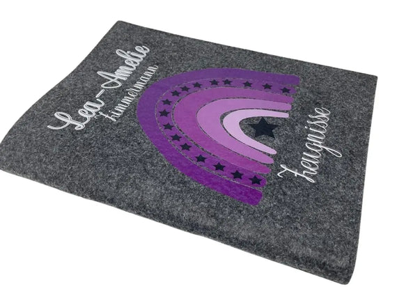 Zeugnismappe mit Namen aus Filz (A4) Zeugnis Hefter Dokumenten mappe Zeugnis Mappe personalisiert Regenbogen Mädchen Lila Fadensalat-shop