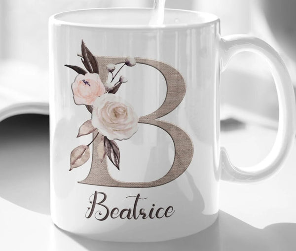 Tasse mit Buchstabe Blumen personalisiert Tasse mit Namen Buchstabentasse beidseitig bedruckt Geschenke für Frauen